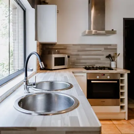 Maison Madeleine Holiday home